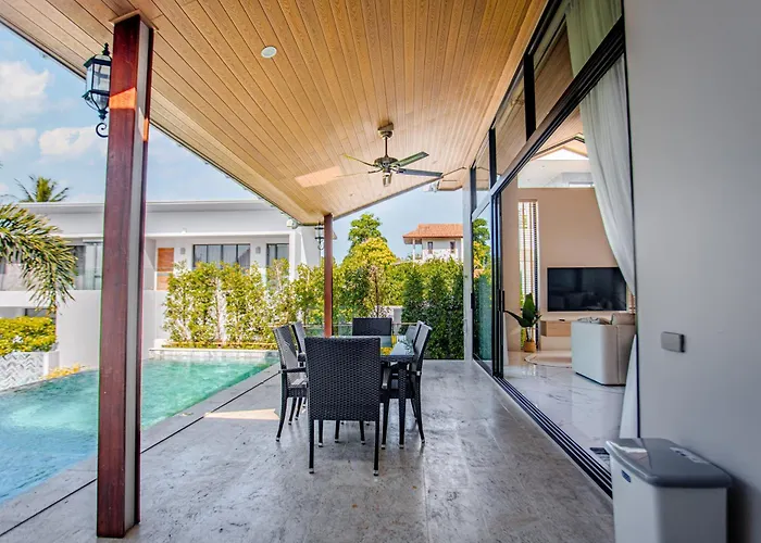 The Majestic Solana Villa